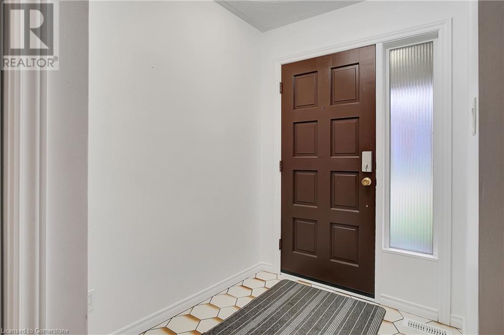 15 Cherry Hill Drive, Kitchener, Ontario  N2E 1N5 - Photo 6 - 40726373