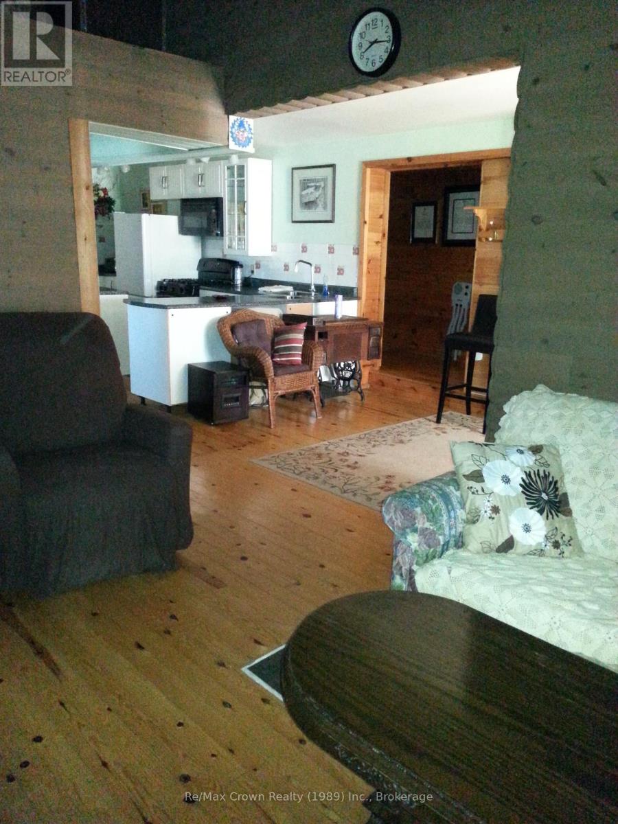 84/85 Wilson Lake Crescent, Parry Sound Remote Area, Ontario  P0H 1Y0 - Photo 35 - X12133992