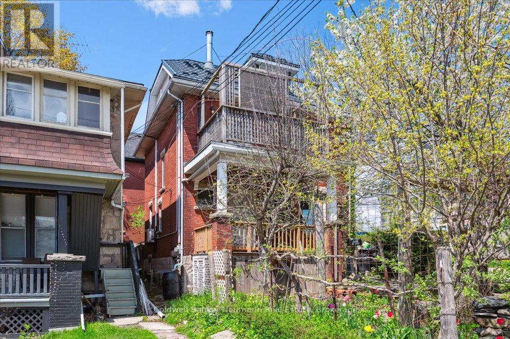 124 SURREY STREET E, Guelph, Ontario