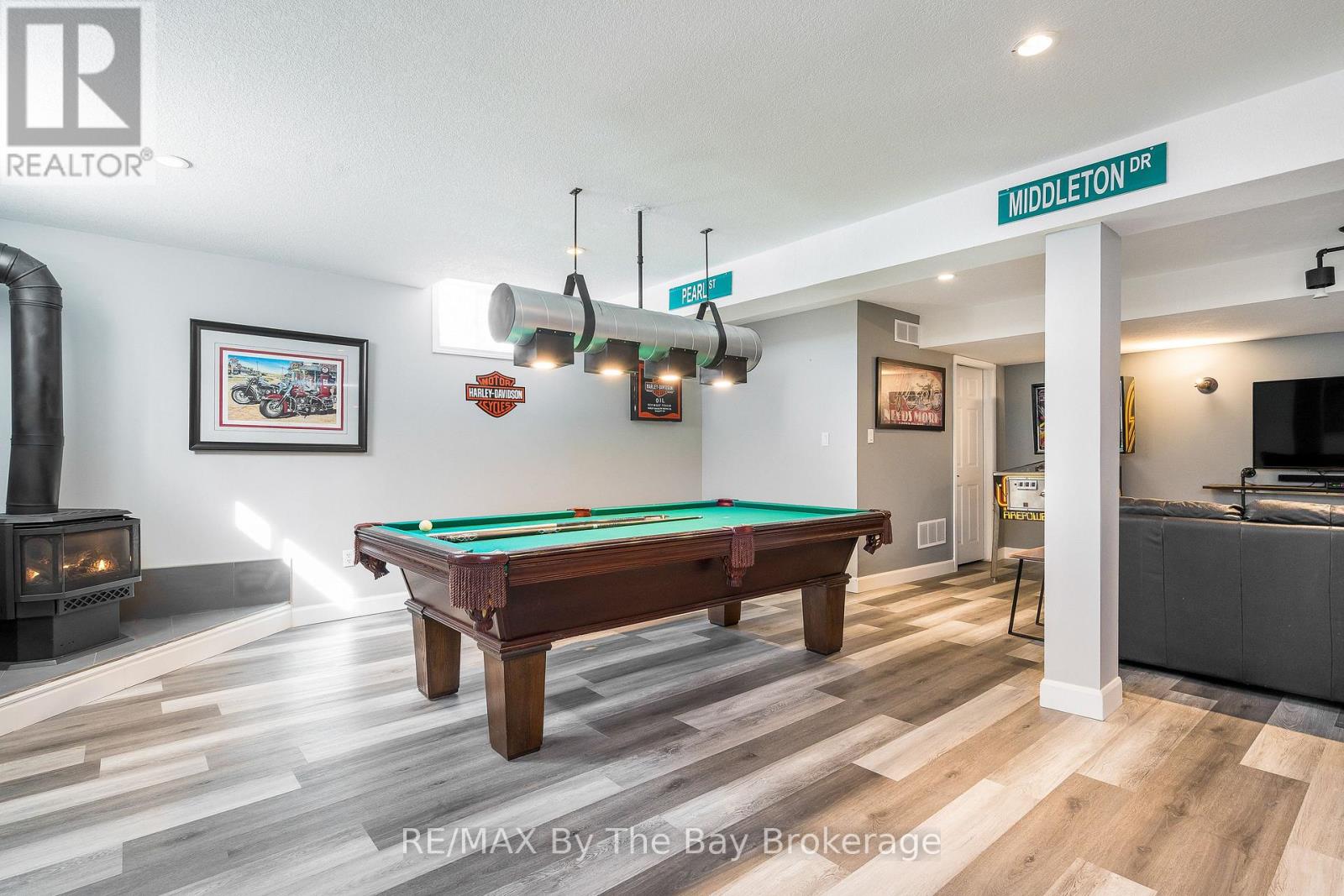 35 Falvo Street, Wasaga Beach, Ontario  L9Z 0G8 - Photo 24 - S12134326