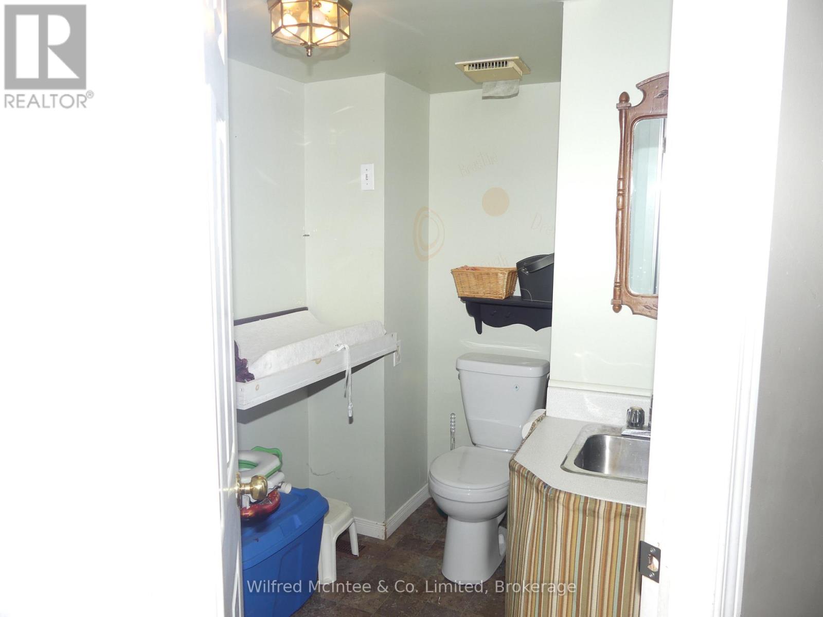 9 Rattenbury Street, Central Huron, Ontario  N0M 1L0 - Photo 24 - X12134609