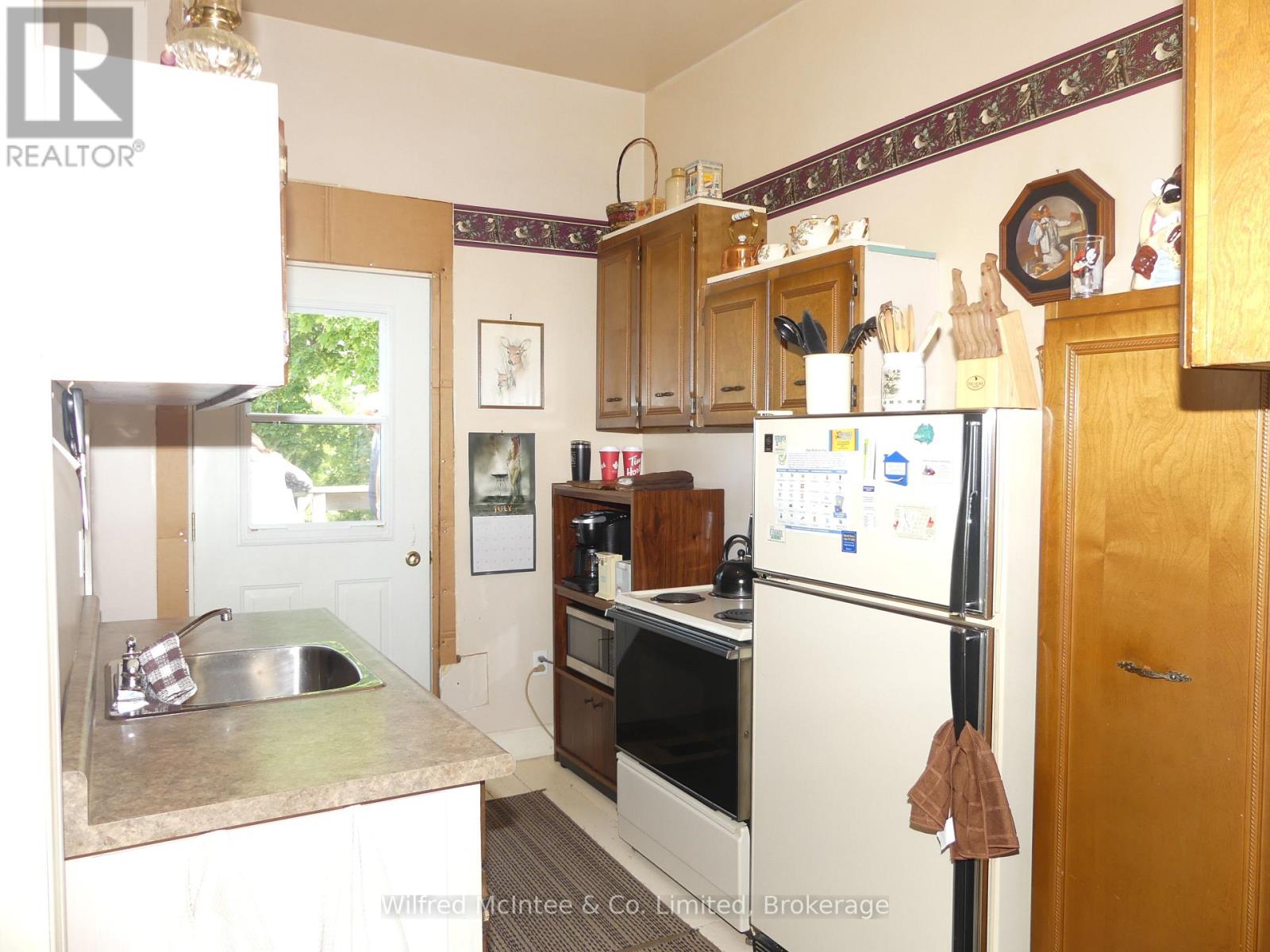 9 Rattenbury Street, Central Huron, Ontario  N0M 1L0 - Photo 9 - X12134609