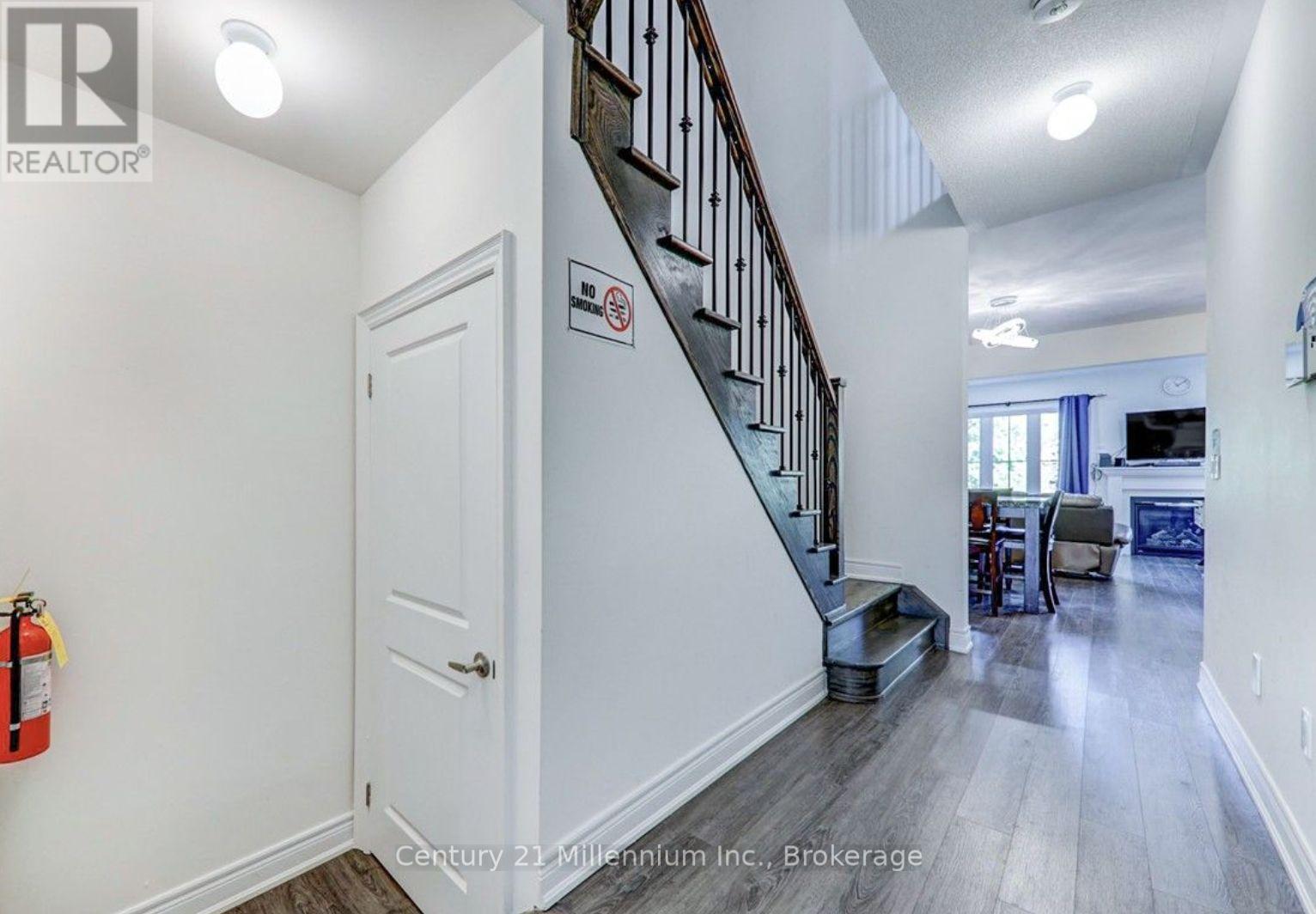26 - 171 Snowbridge Way, Blue Mountains, Ontario  L9Y 0V1 - Photo 6 - X12134654