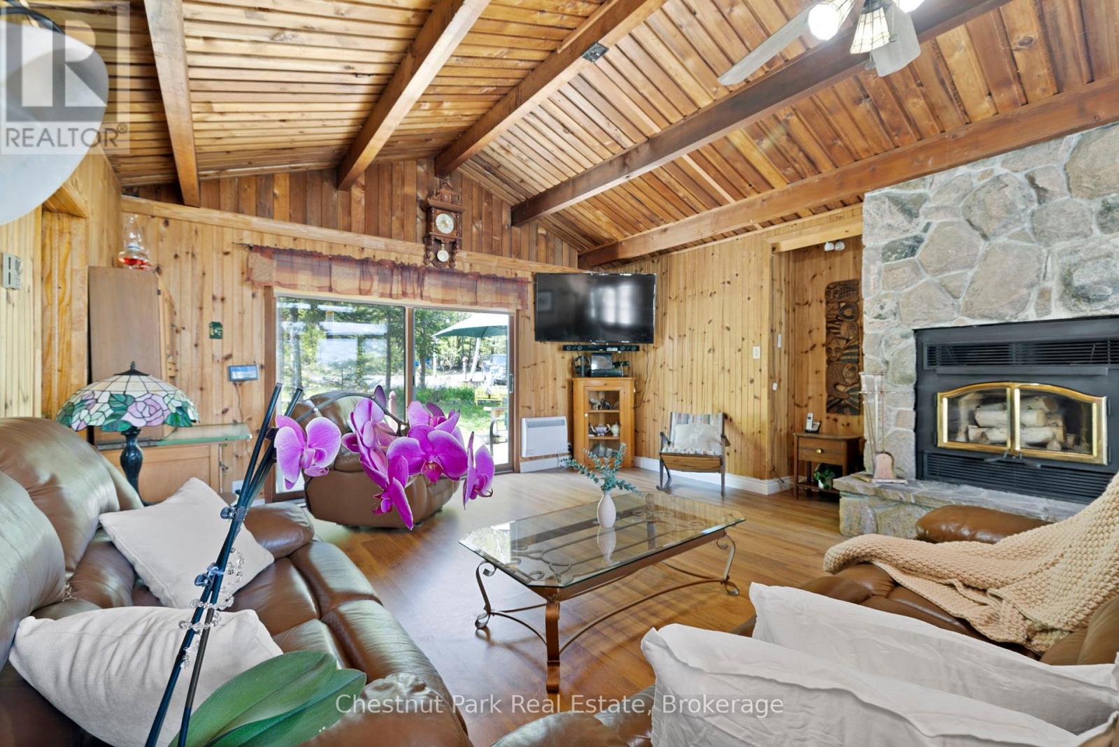 1260 Winders Bay Road, Lake Of Bays, Ontario  P0B 1A0 - Photo 10 - X12134662