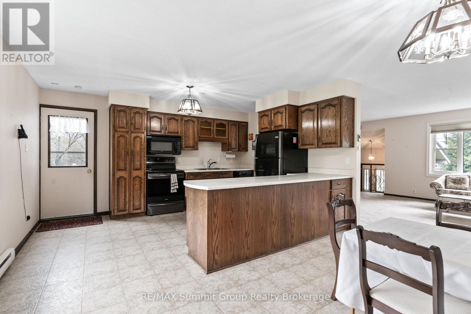330 Mill Bridge Road, Grey Highlands, Ontario  N0C 1C0 - Photo 9 - X12134921