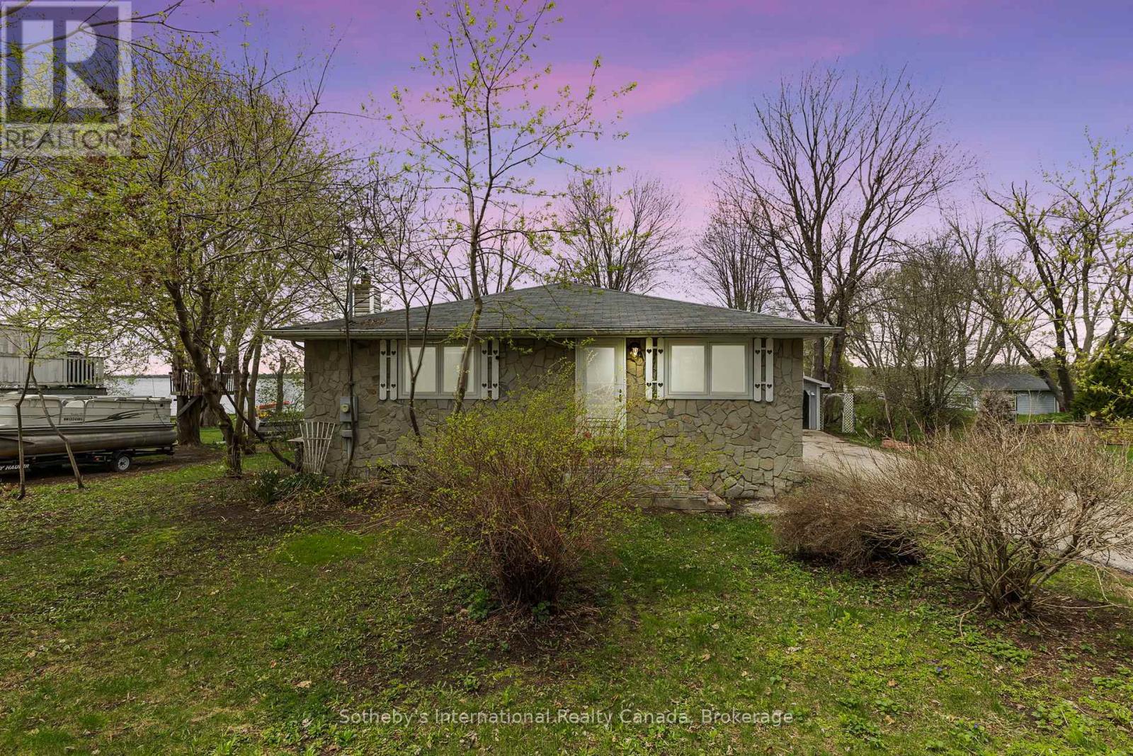 266 Port Hoover Road, Kawartha Lakes, Ontario  K0M 2C0 - Photo 10 - X12135044