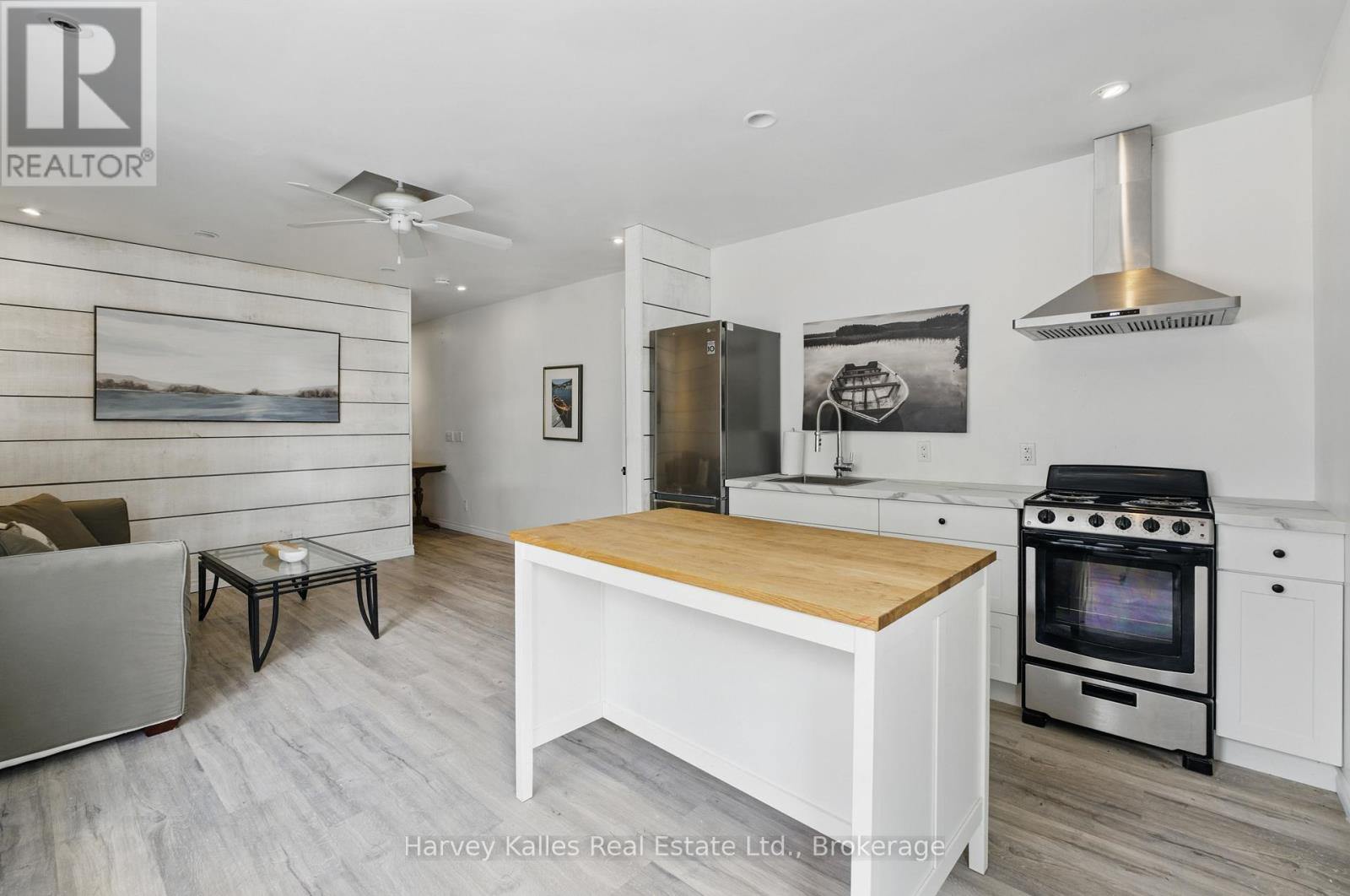 3842 Muskoka Rd 118 W, Muskoka Lakes, Ontario  P0B 1J0 - Photo 17 - X12135085