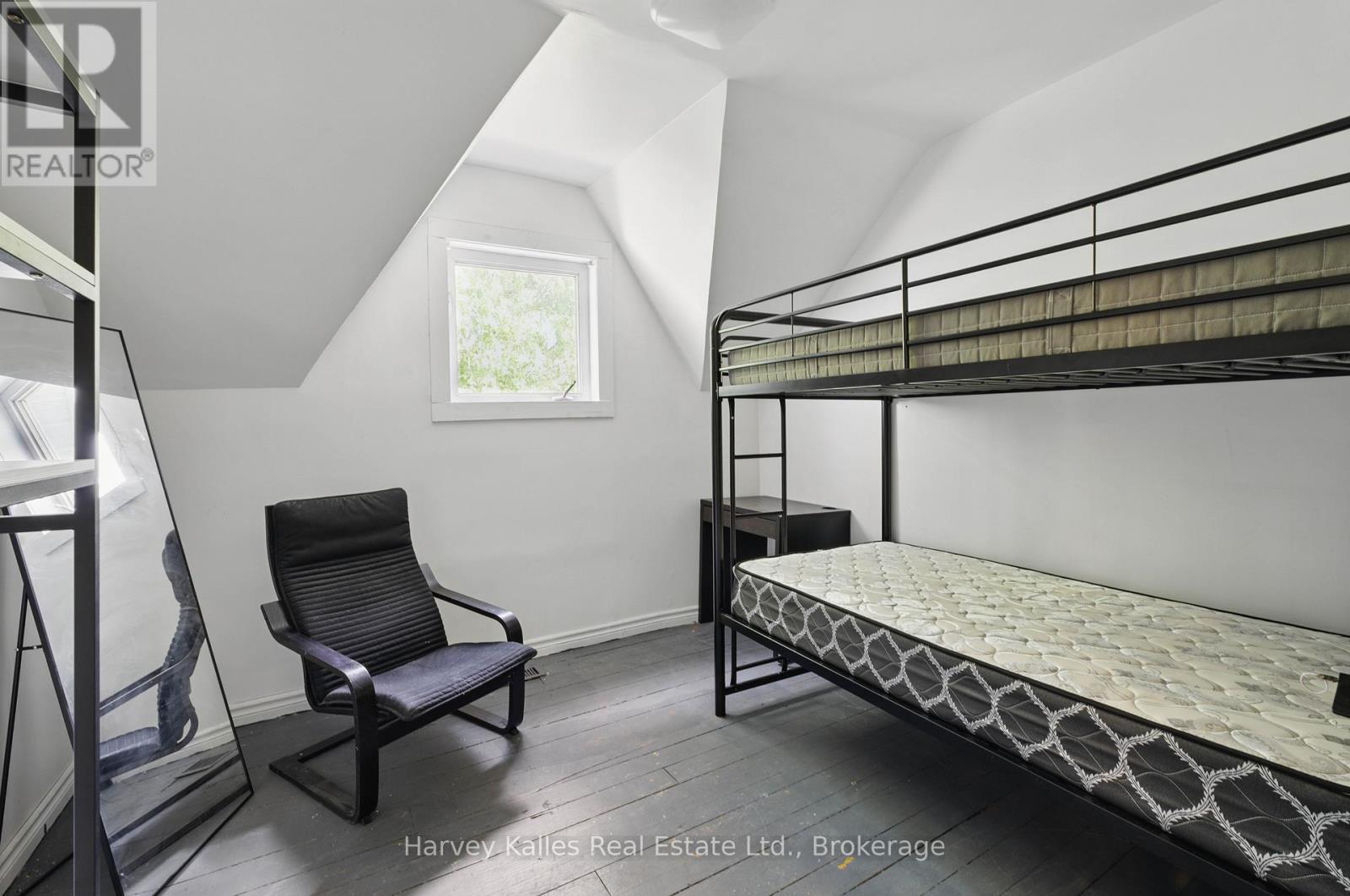 3842 Muskoka Rd 118 W, Muskoka Lakes, Ontario  P0B 1J0 - Photo 21 - X12135085