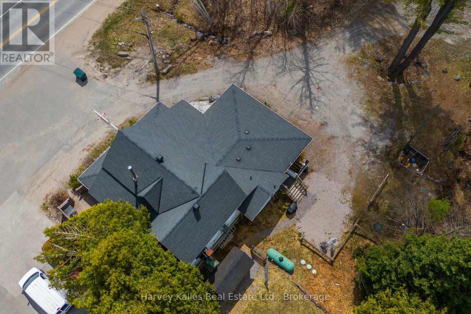 3842 Muskoka Rd 118 W, Muskoka Lakes, Ontario  P0B 1J0 - Photo 6 - X12135085