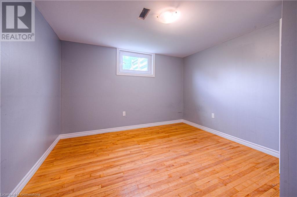 22 Hampton Place, Kitchener, Ontario  N2B 2S3 - Photo 26 - 40724739