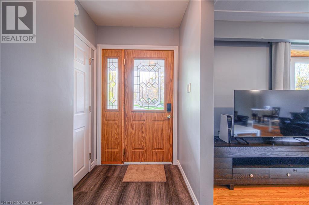 22 Hampton Place, Kitchener, Ontario  N2B 2S3 - Photo 4 - 40724739