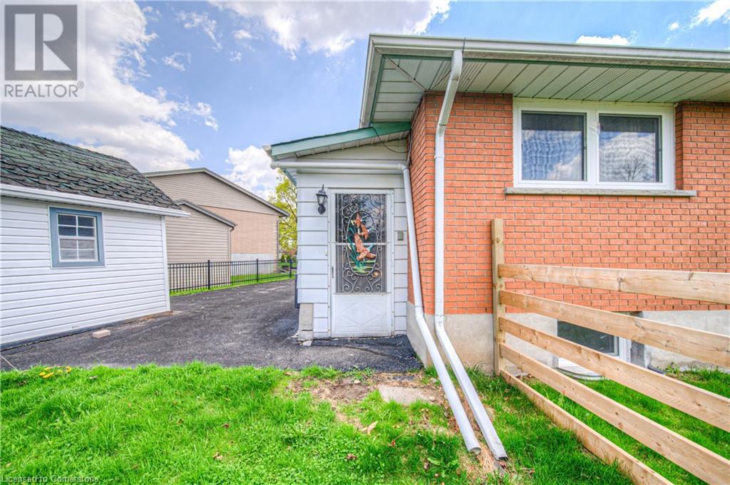 22 Hampton Place, Kitchener, Ontario  N2B 2S3 - Photo 43 - 40724739