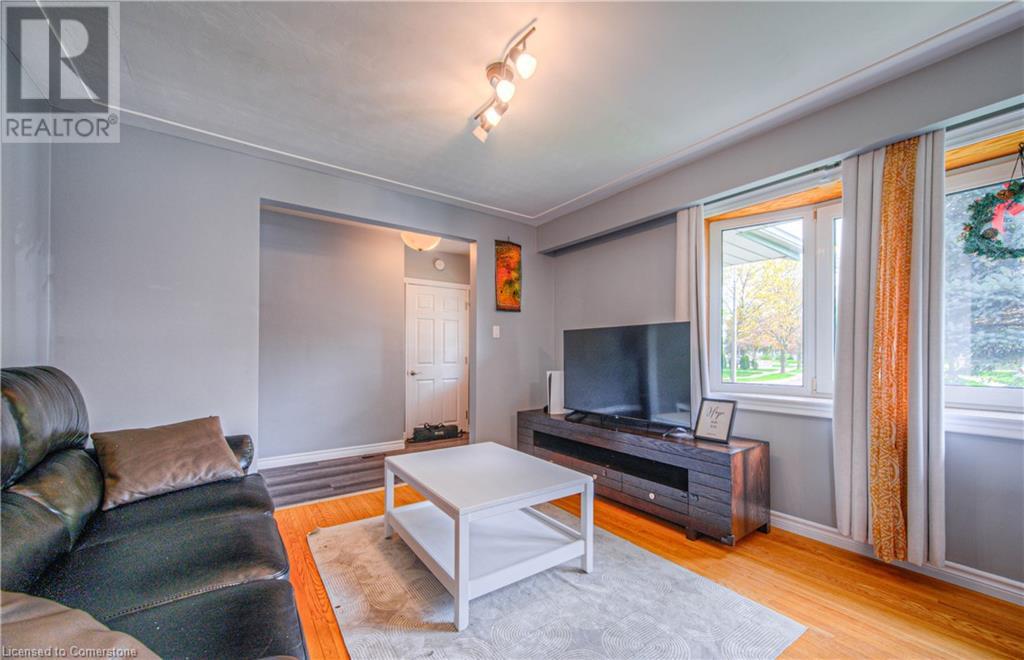 22 Hampton Place, Kitchener, Ontario  N2B 2S3 - Photo 6 - 40724739