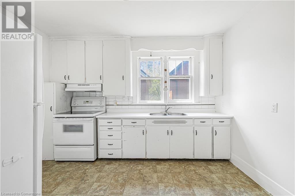 349 Luella Street, Kitchener, Ontario  N2H 2J3 - Photo 10 - 40726289
