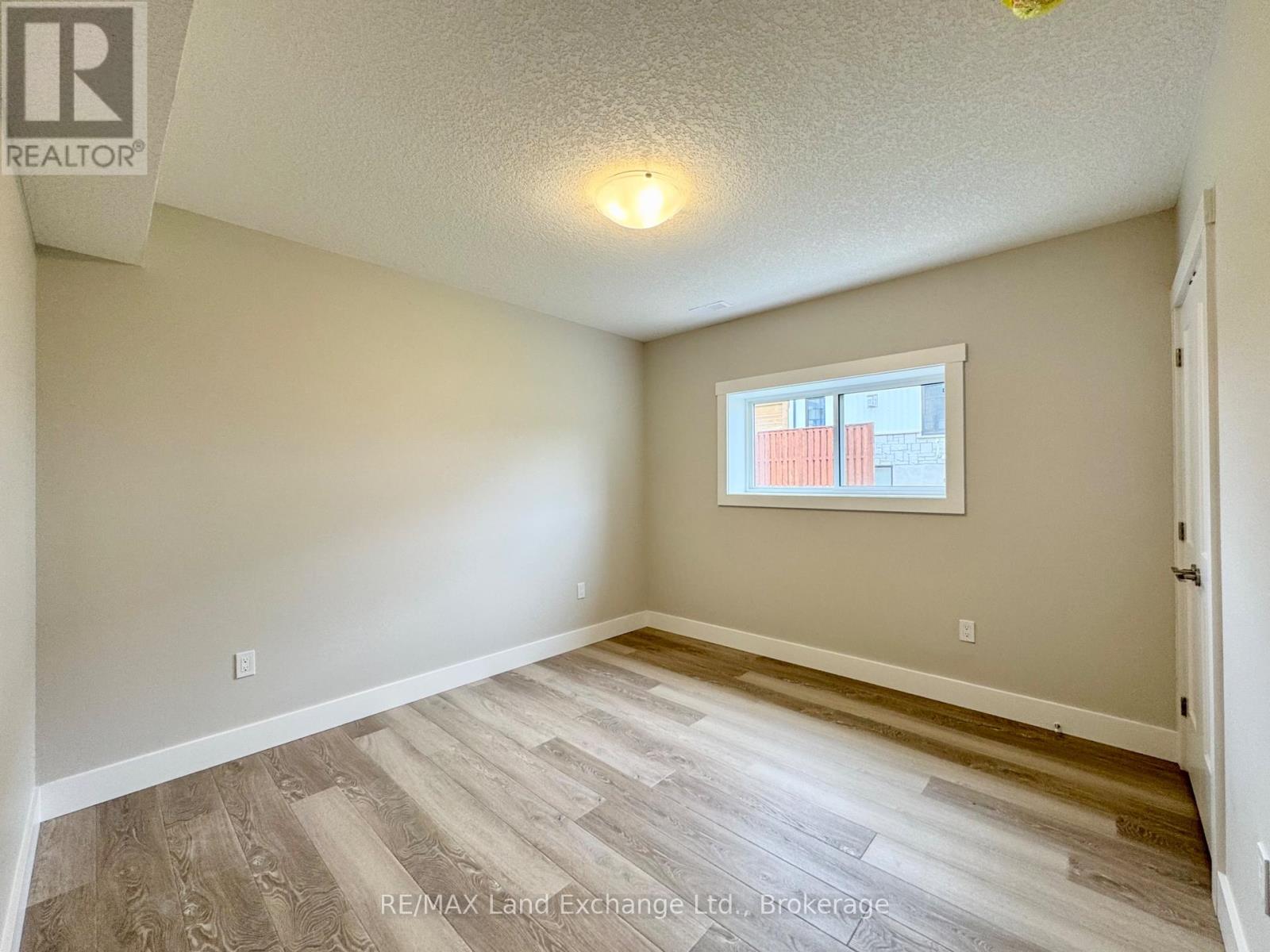 399 Amanda's Way, Saugeen Shores, Ontario  N0H 2C3 - Photo 19 - X12135880