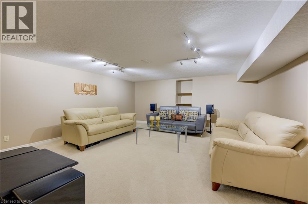 610 Stonebury Crescent, Waterloo, Ontario  N2K 3R1 - Photo 31 - 40726012