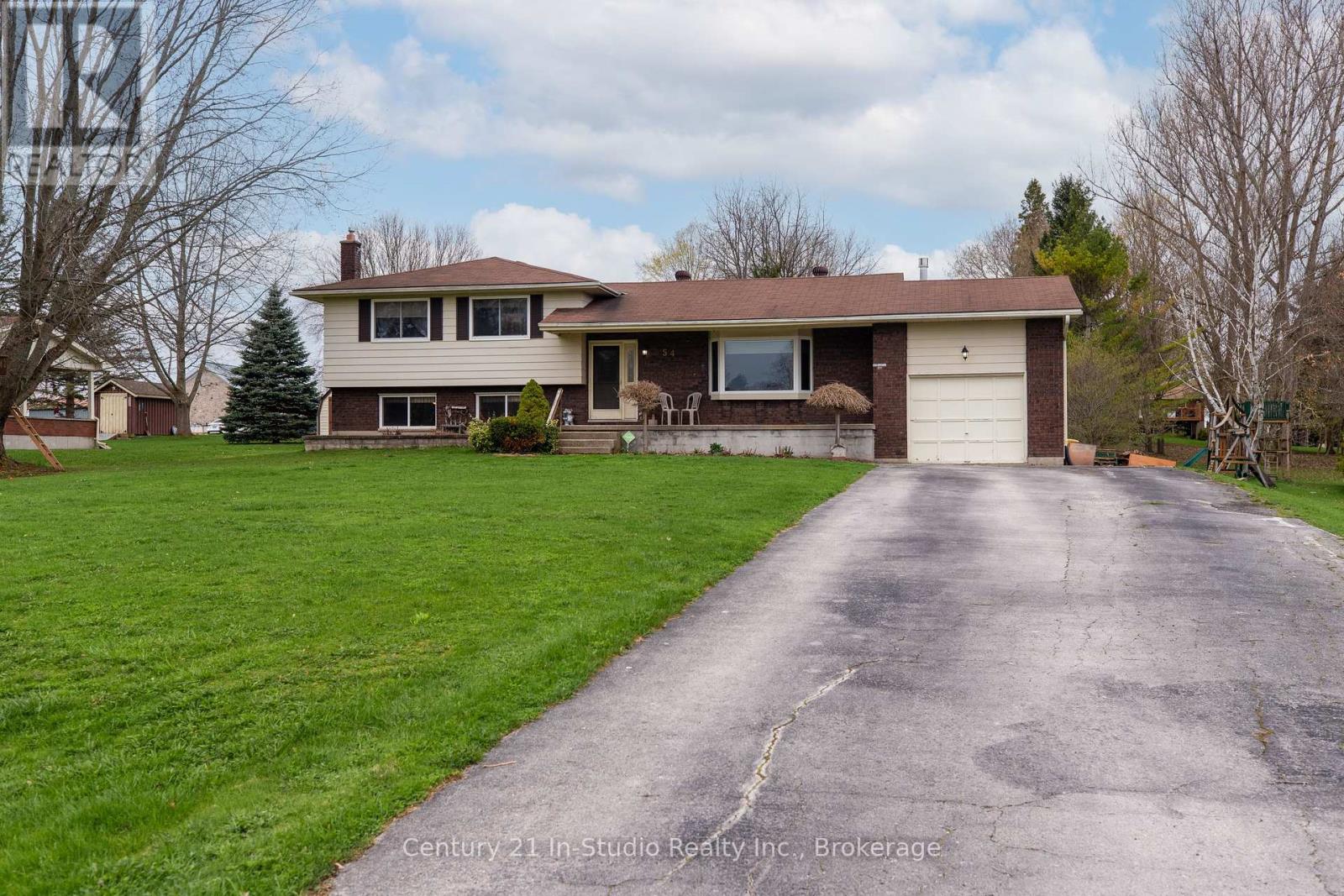 54 George Street, Chatsworth, Ontario  N0H 1G0 - Photo 3 - X12136228