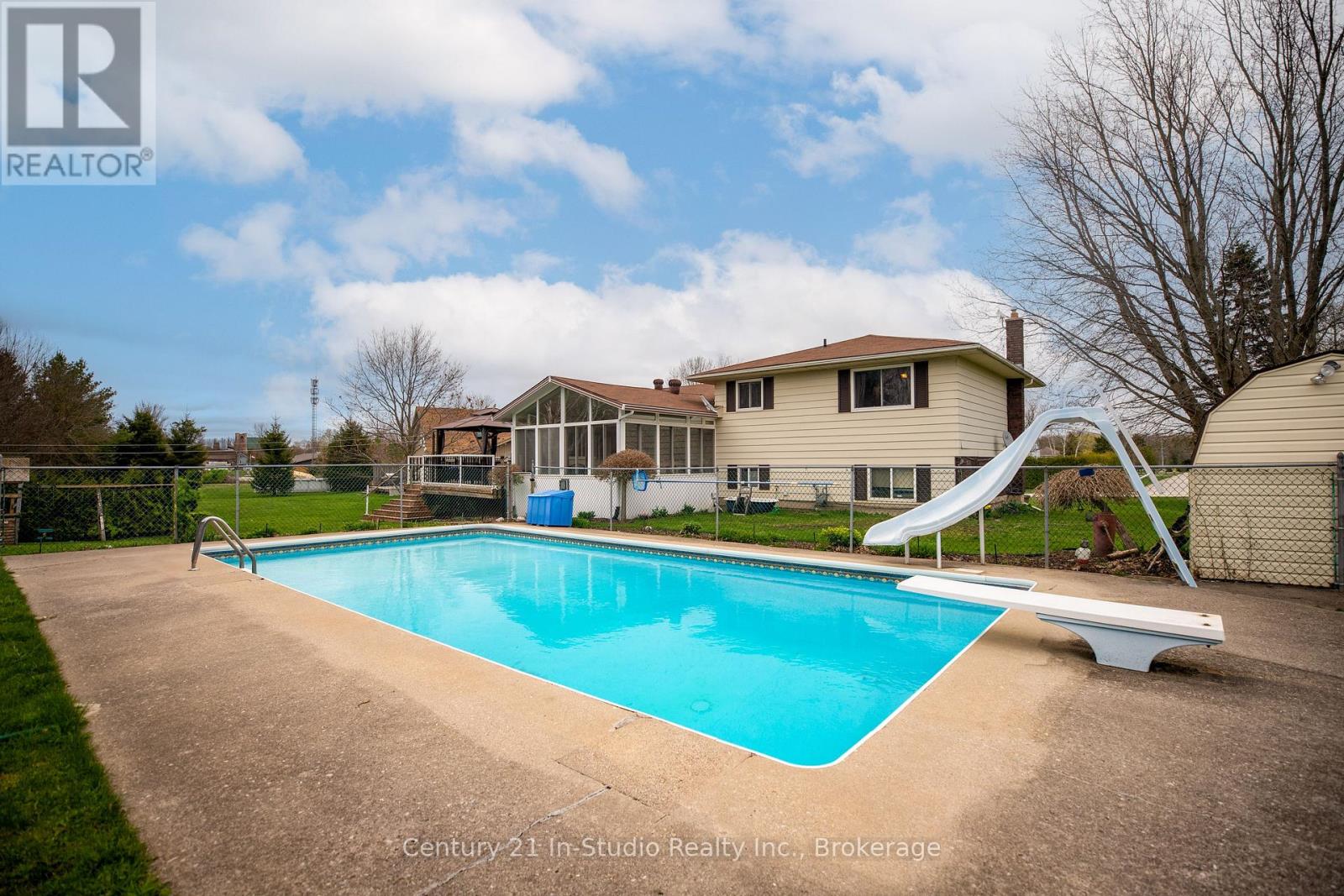 54 George Street, Chatsworth, Ontario  N0H 1G0 - Photo 7 - X12136228