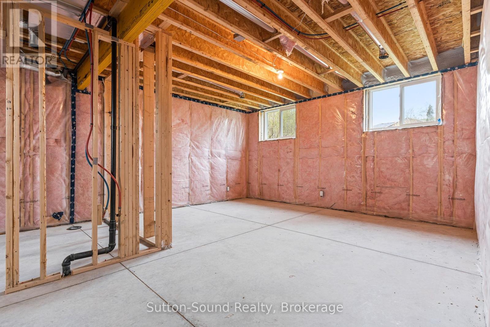 1889 3rd Avenue W, Owen Sound, Ontario  N4K 4R7 - Photo 35 - X12136241