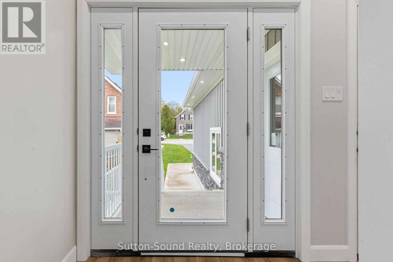 1889 3rd Avenue W, Owen Sound, Ontario  N4K 4R7 - Photo 7 - X12136241