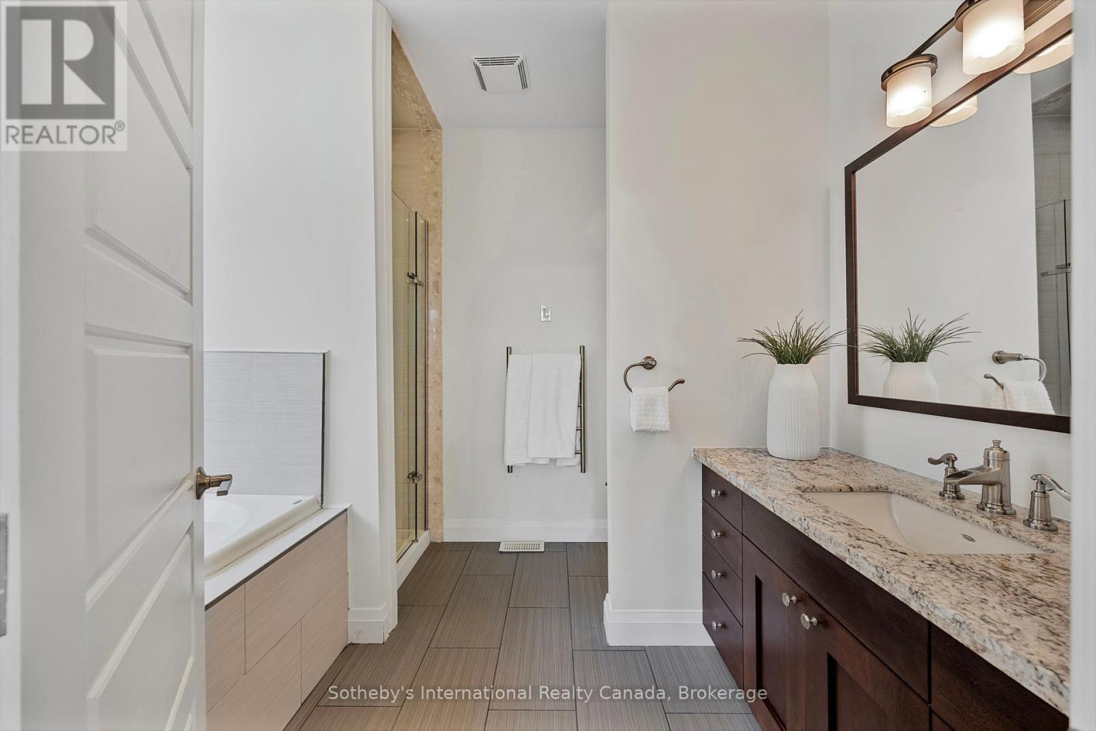 2 Swan Lane, Tay, Ontario  L0K 1R0 - Photo 25 - S12136538