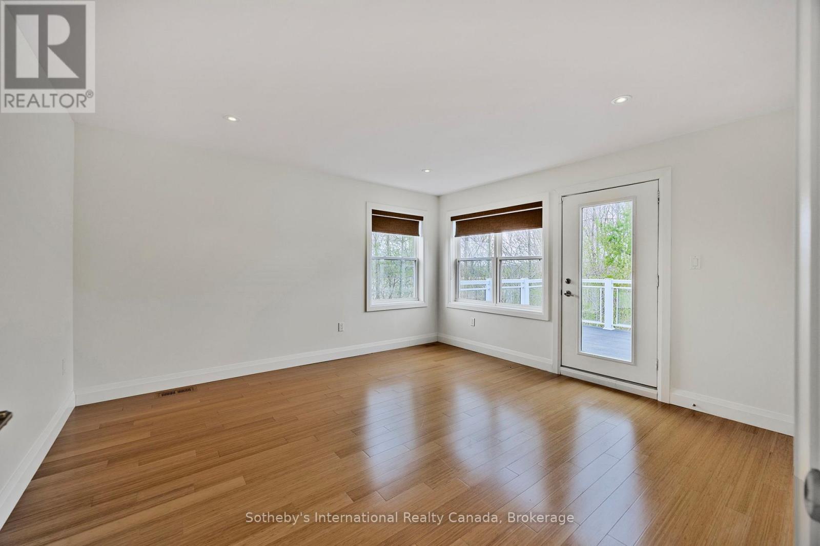 2 Swan Lane, Tay, Ontario  L0K 1R0 - Photo 37 - S12136538