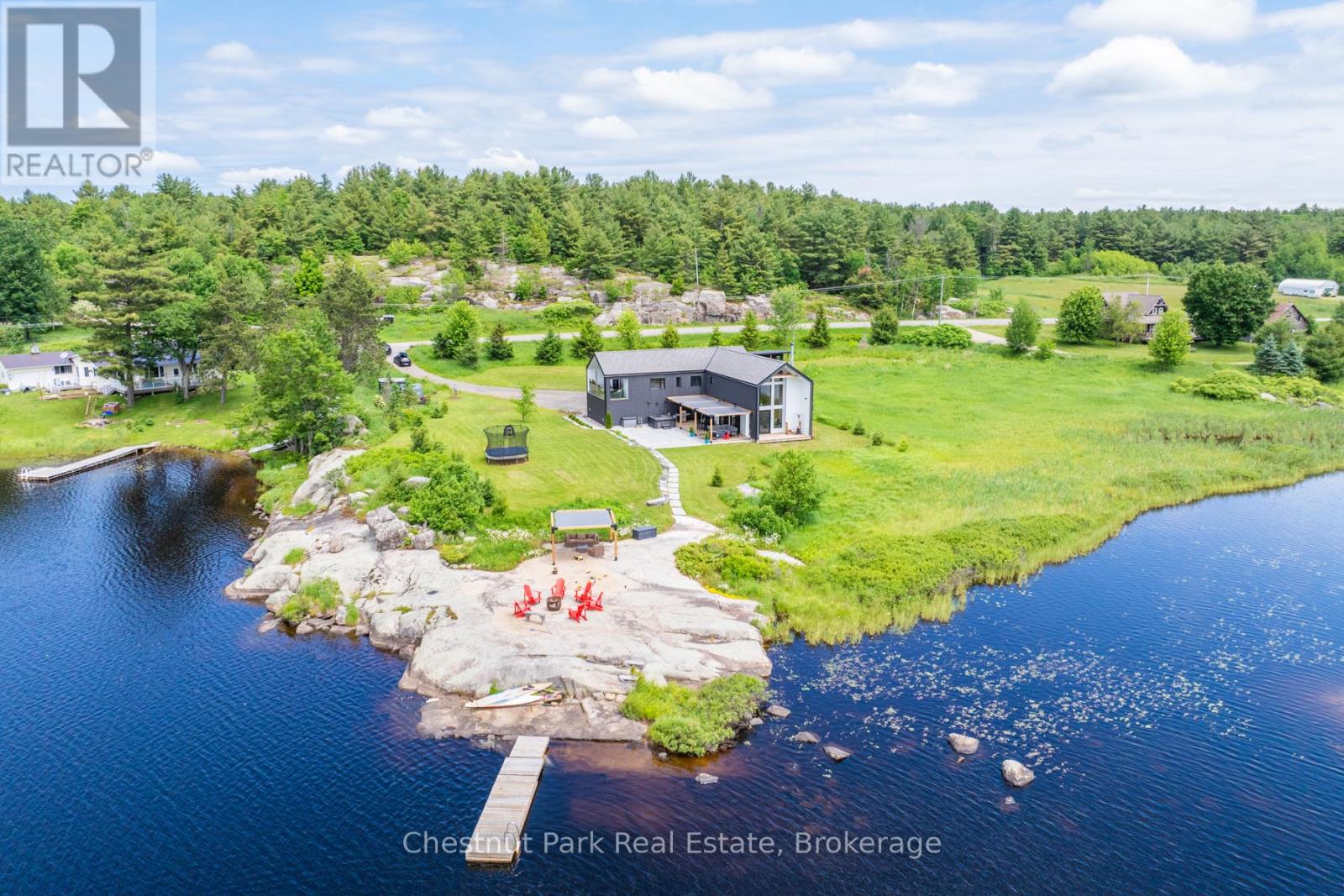 1594 Doe Lake Road, Gravenhurst, Ontario  P1P 1R3 - Photo 1 - X12136428