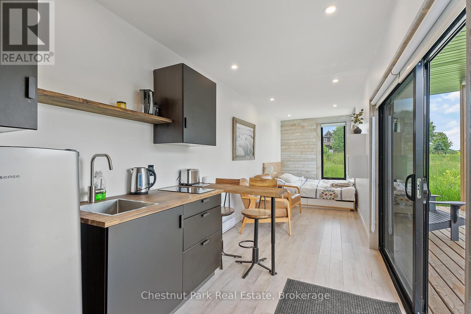 1594 Doe Lake Road, Gravenhurst, Ontario  P1P 1R3 - Photo 39 - X12136428