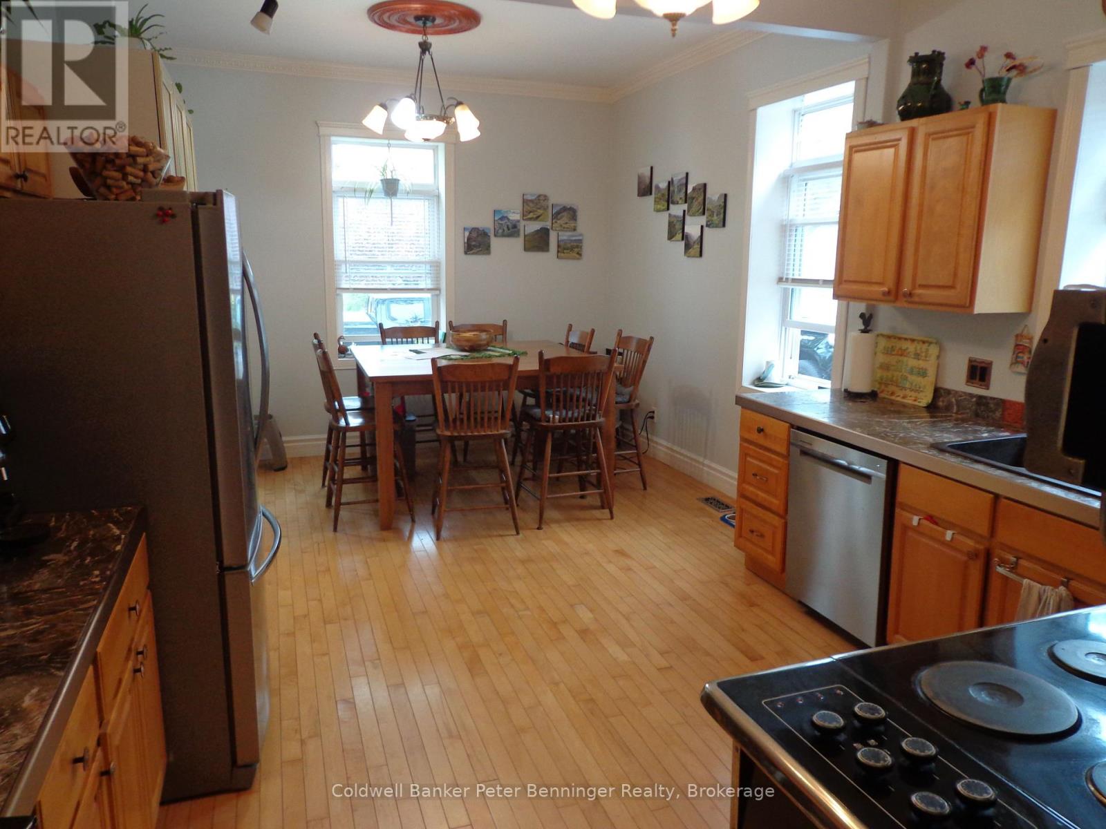 286 Victoria Street S, Arran-Elderslie, Ontario  N0G 2N0 - Photo 7 - X12136694