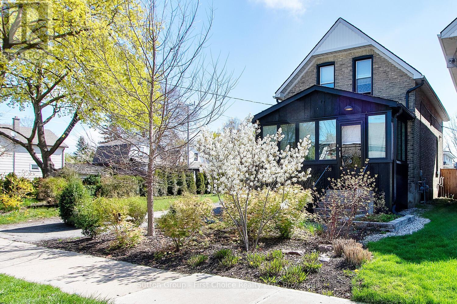 201 Queen Street, Stratford, Ontario  N5A 4N9 - Photo 1 - X12136867