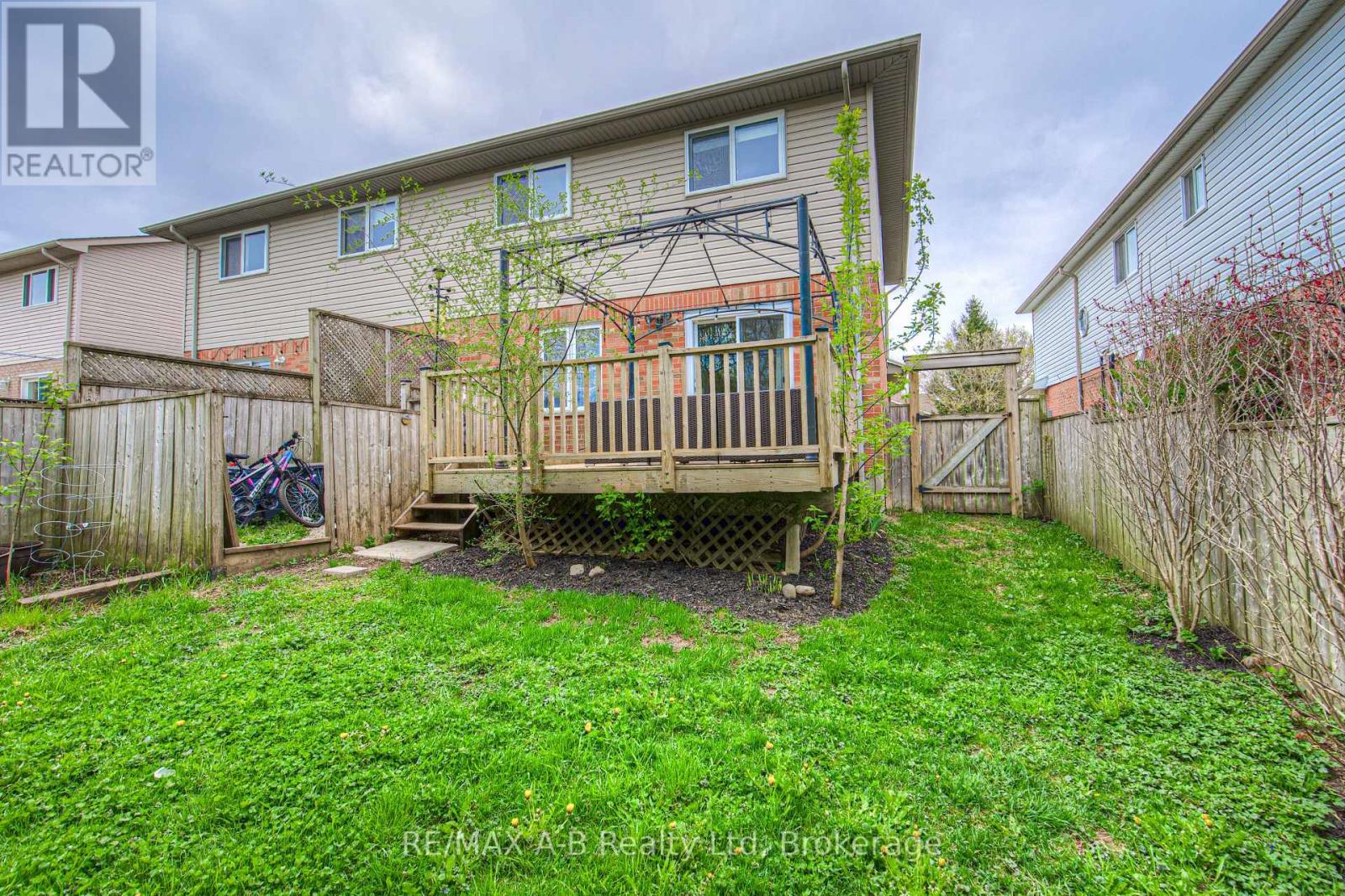 290 Norman Street, Stratford, Ontario  N5A 7Y3 - Photo 37 - X12137041