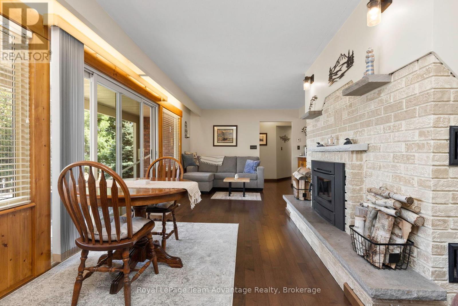 18 Pine Valley Drive, Carling, Ontario  P0G 1G0 - Photo 15 - X12137244
