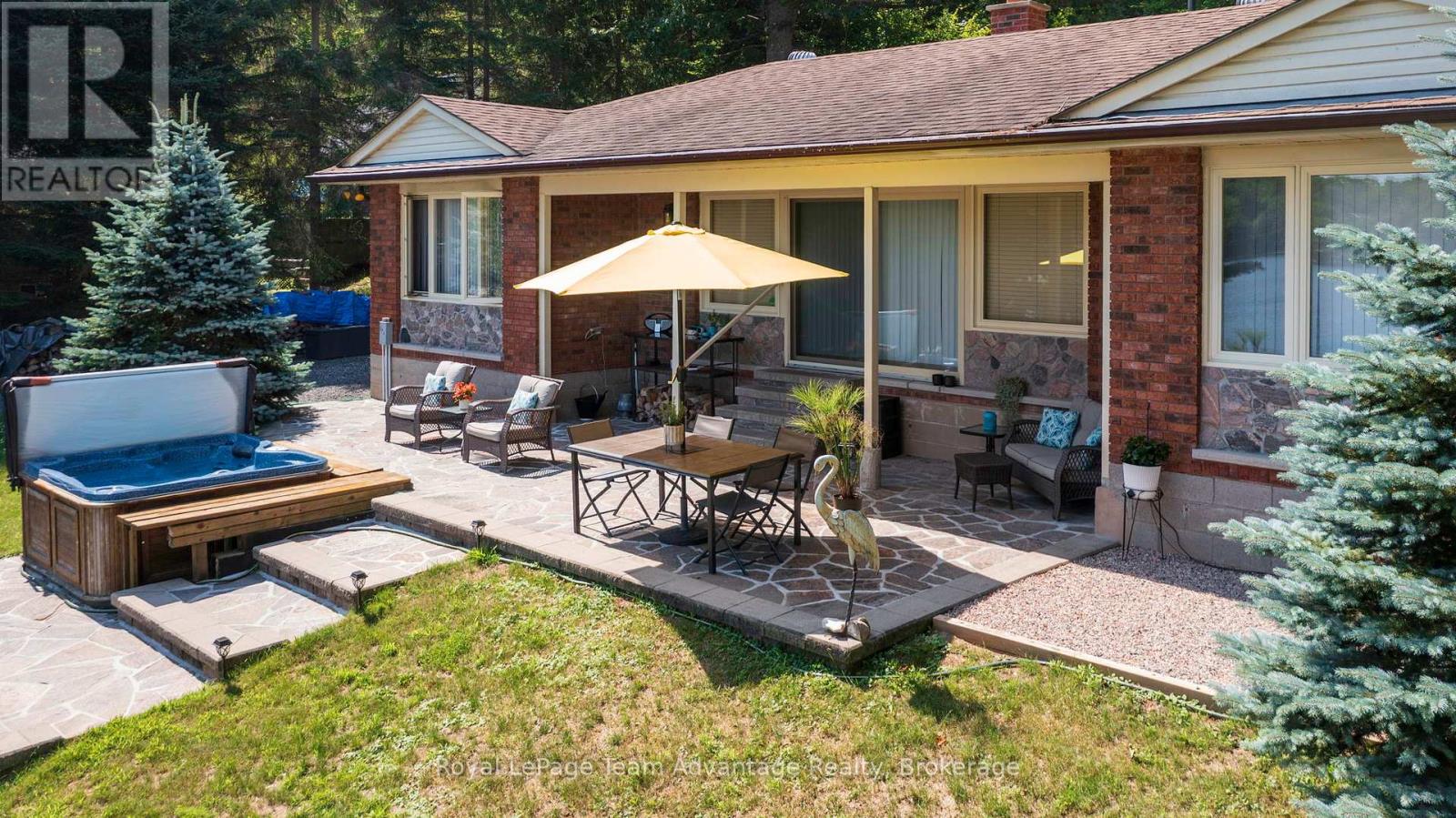 18 Pine Valley Drive, Carling, Ontario  P0G 1G0 - Photo 32 - X12137244