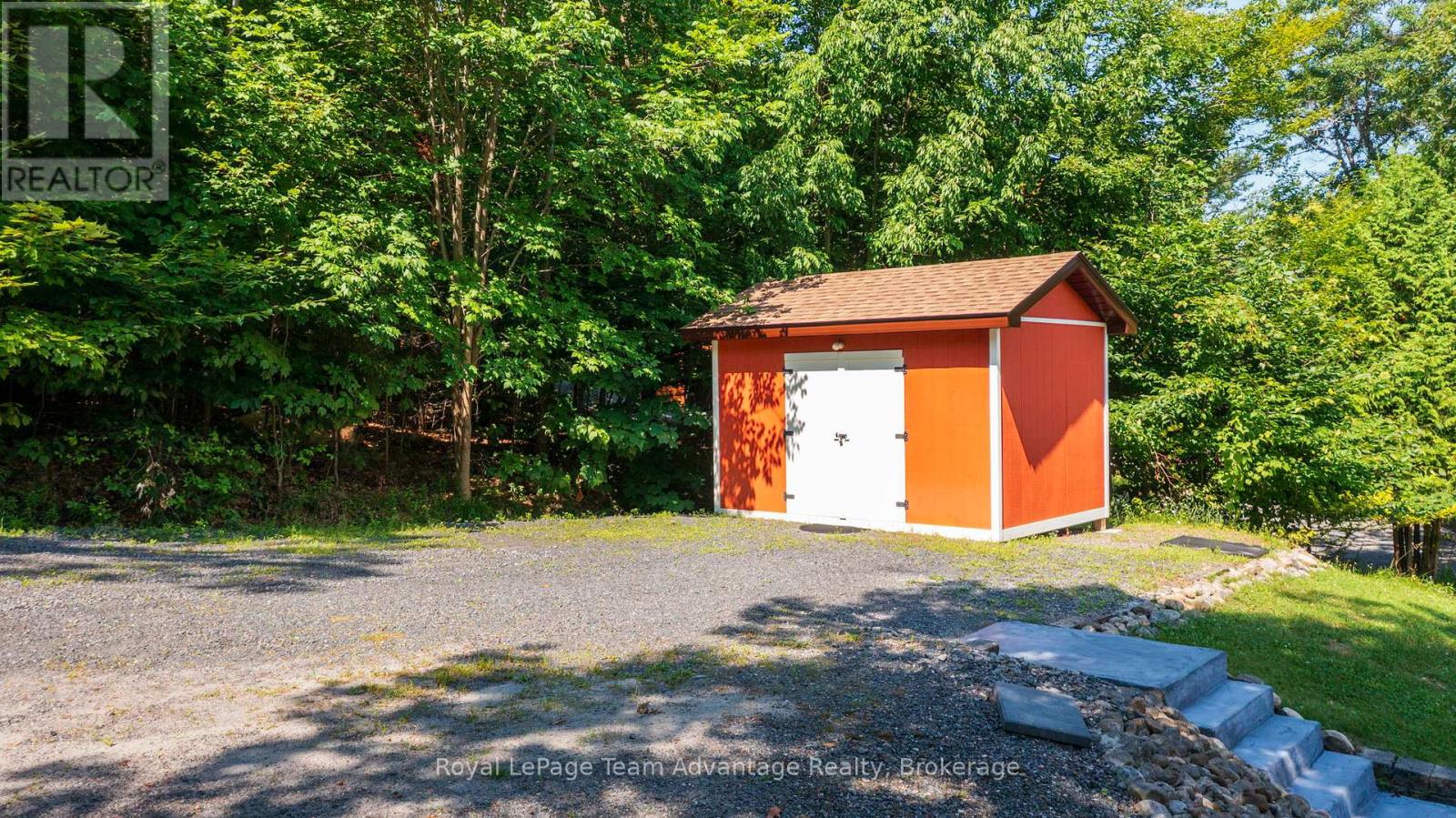 18 Pine Valley Drive, Carling, Ontario  P0G 1G0 - Photo 41 - X12137244