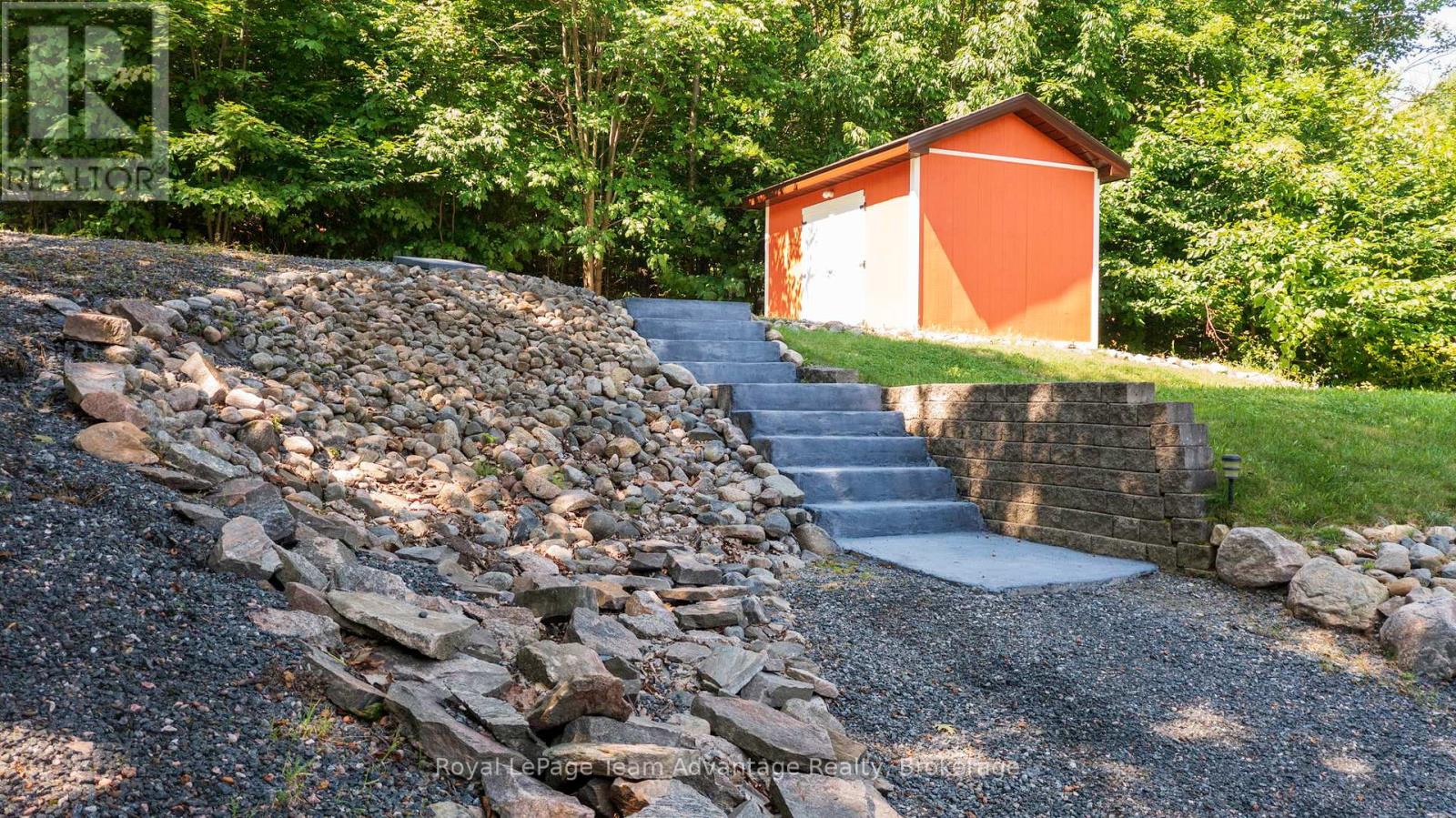 18 Pine Valley Drive, Carling, Ontario  P0G 1G0 - Photo 44 - X12137244