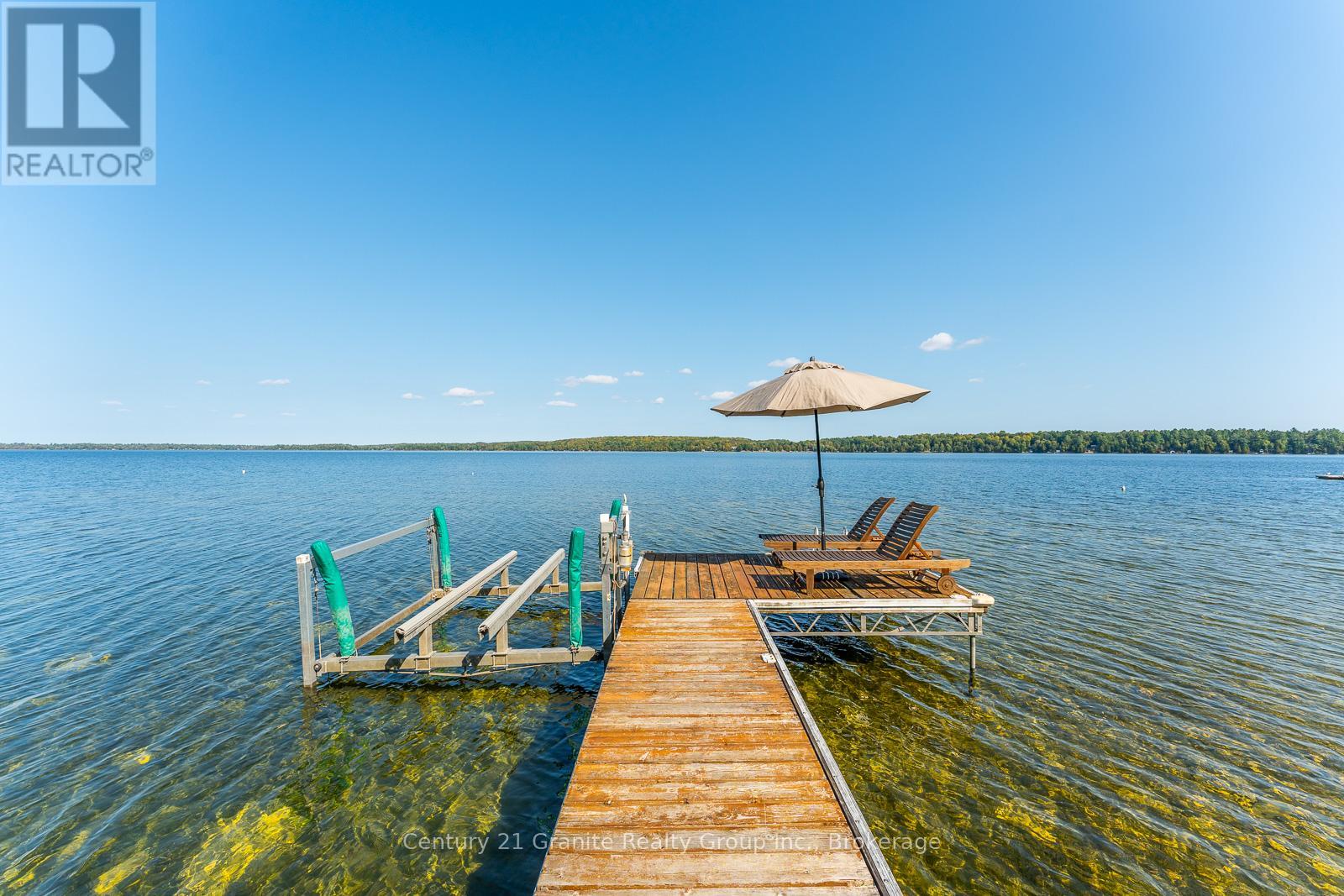 118 Griffin Drive, Kawartha Lakes, Ontario  K0M 1K0 - Photo 3 - X12137274