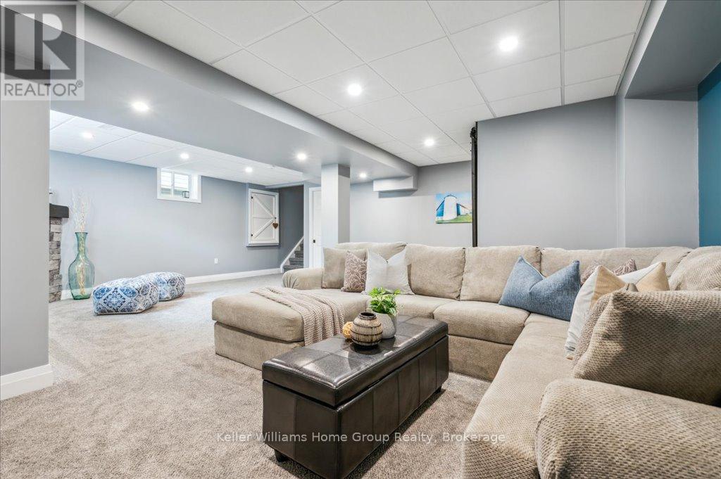 33 Mcfarlane Crescent, Centre Wellington, Ontario  N1M 0G3 - Photo 32 - X12137457