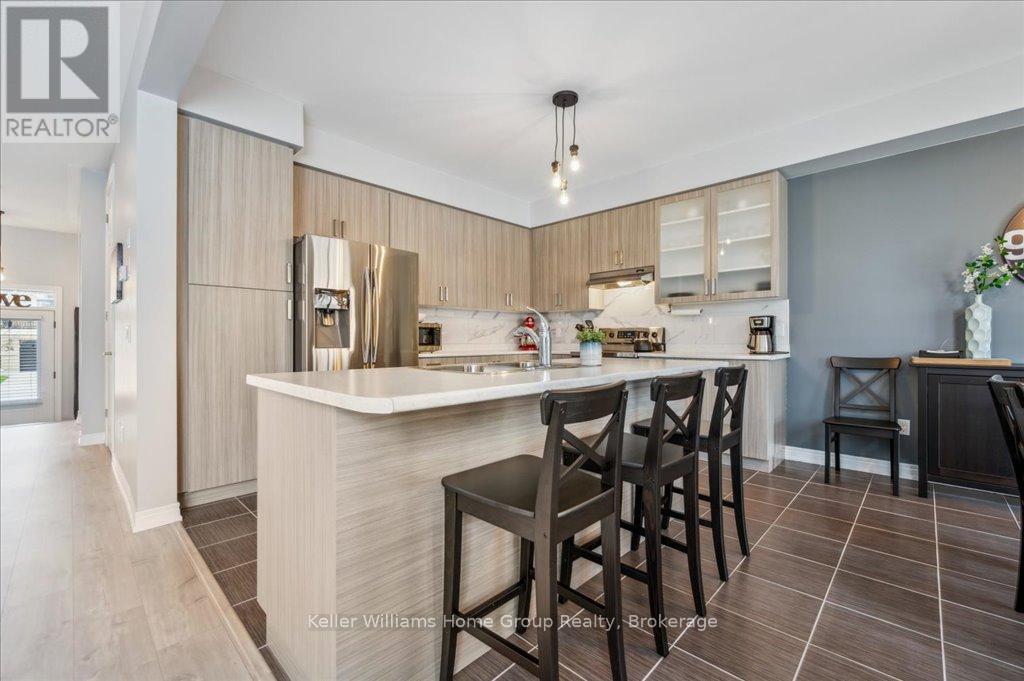 33 Mcfarlane Crescent, Centre Wellington, Ontario  N1M 0G3 - Photo 9 - X12137457