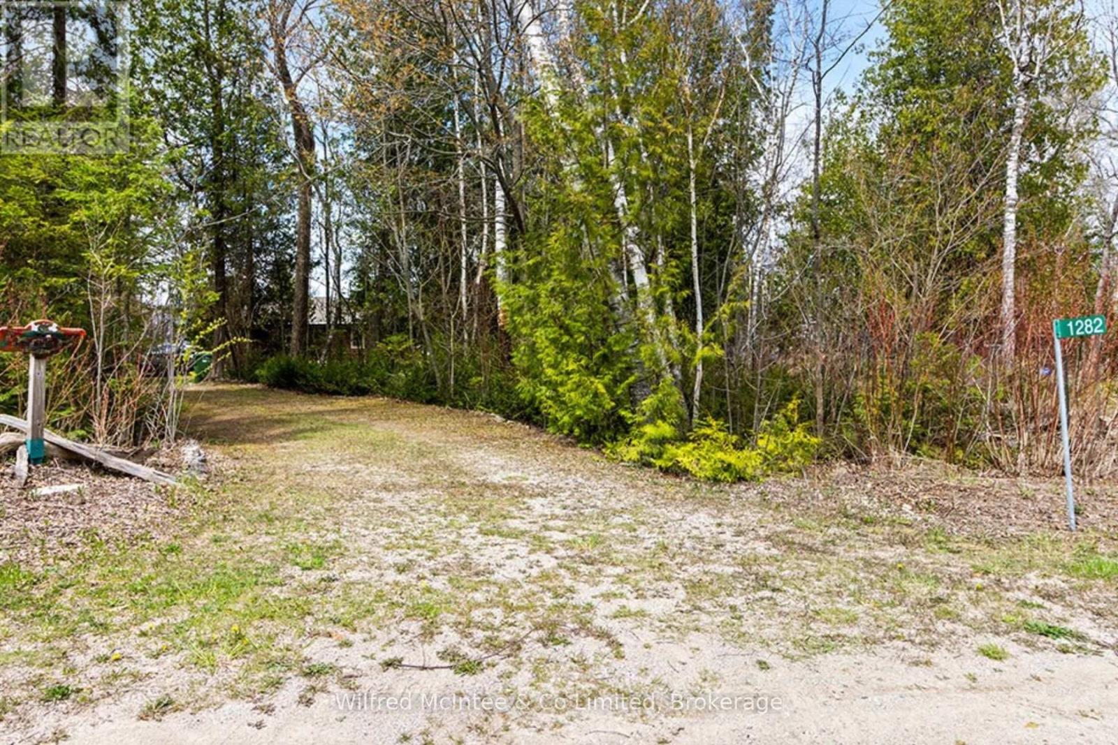 1282 2nd Avenue S, Native Leased Lands, Ontario  N0H 2G0 - Photo 16 - X12137601