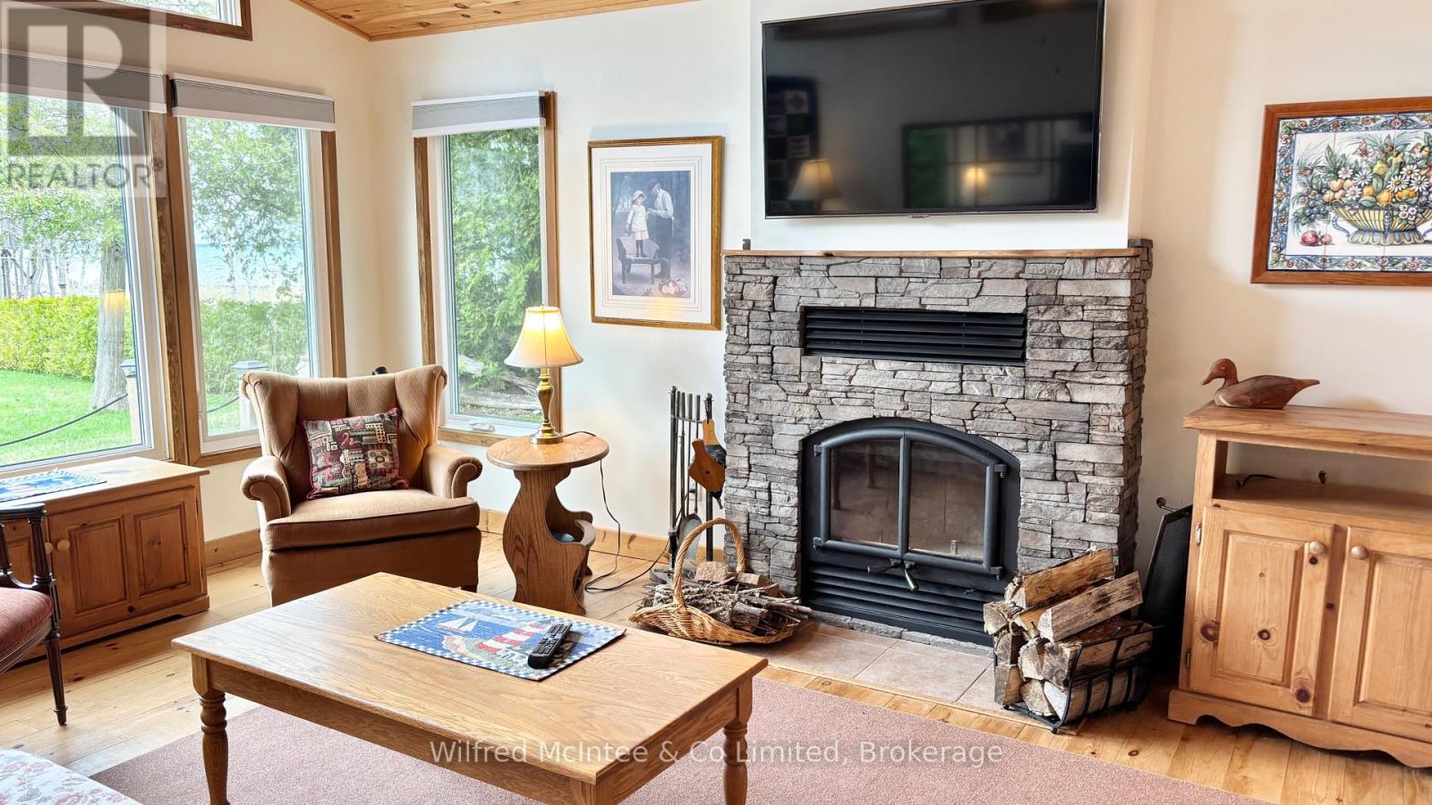 1282 2nd Avenue S, Native Leased Lands, Ontario  N0H 2G0 - Photo 32 - X12137601