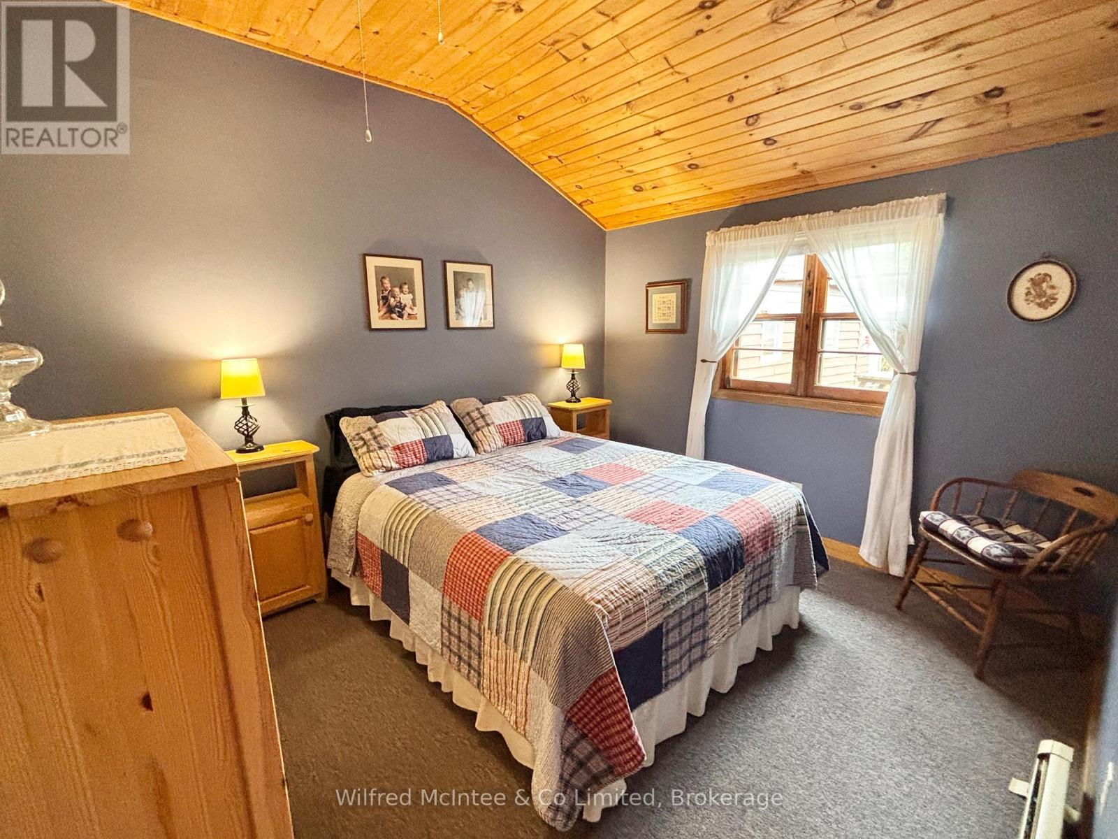 1282 2nd Avenue S, Native Leased Lands, Ontario  N0H 2G0 - Photo 34 - X12137601