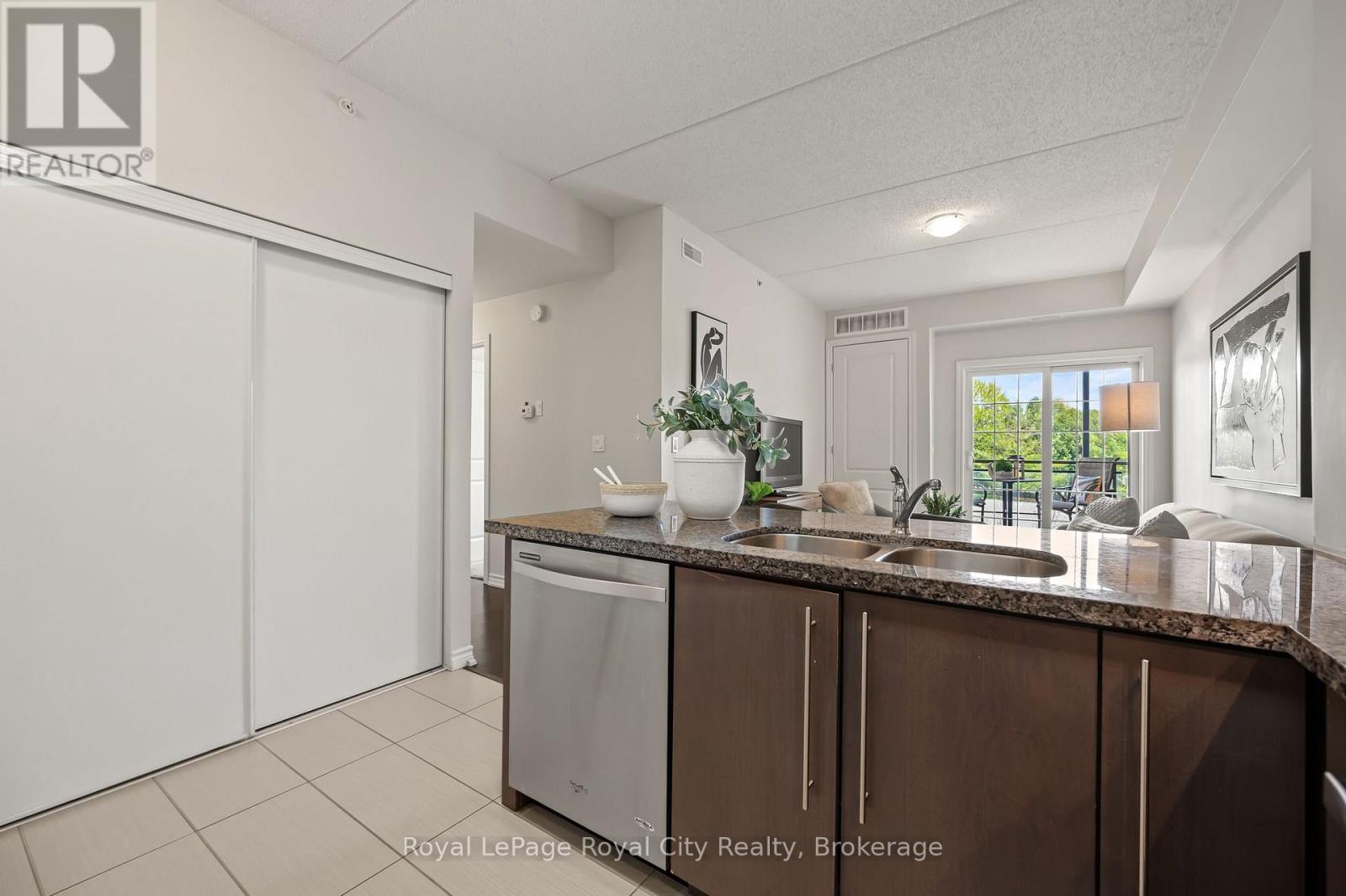219 - 1077 Gordon Street, Guelph, Ontario  N1G 0E3 - Photo 10 - X12137670