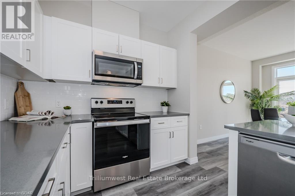 73 Ayr Meadows Crescent, North Dumfries, Ontario  N0B 1E0 - Photo 10 - X12137946