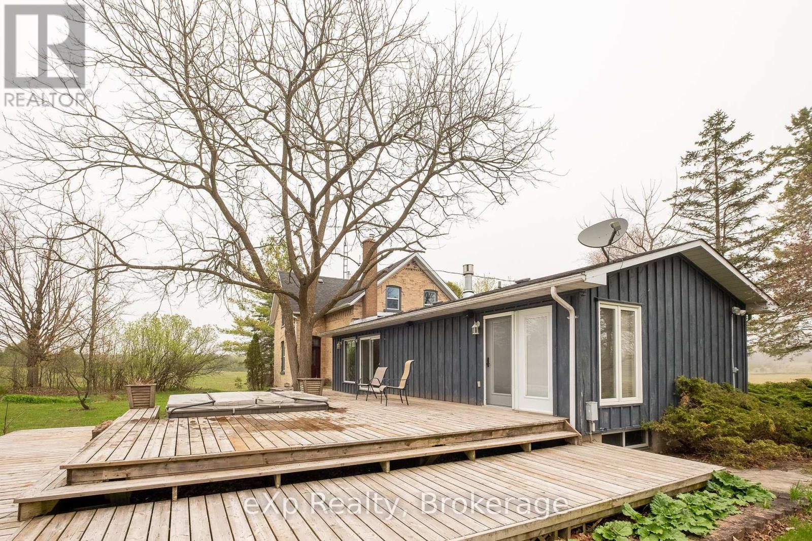 394213 Concession 2, West Grey, Ontario  N0C 1H0 - Photo 32 - X12138100