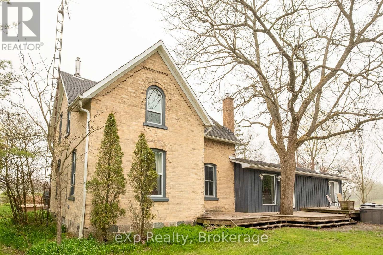 394213 Concession 2, West Grey, Ontario  N0C 1H0 - Photo 4 - X12138100