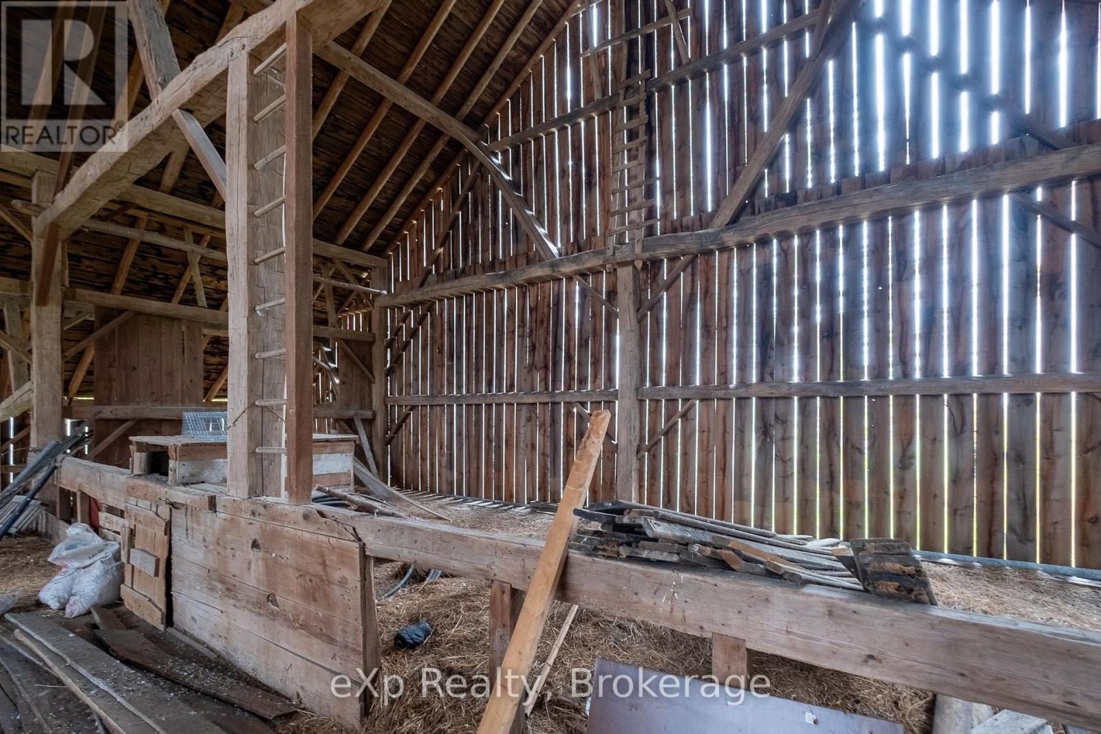 394213 Concession 2, West Grey, Ontario  N0C 1H0 - Photo 45 - X12138100