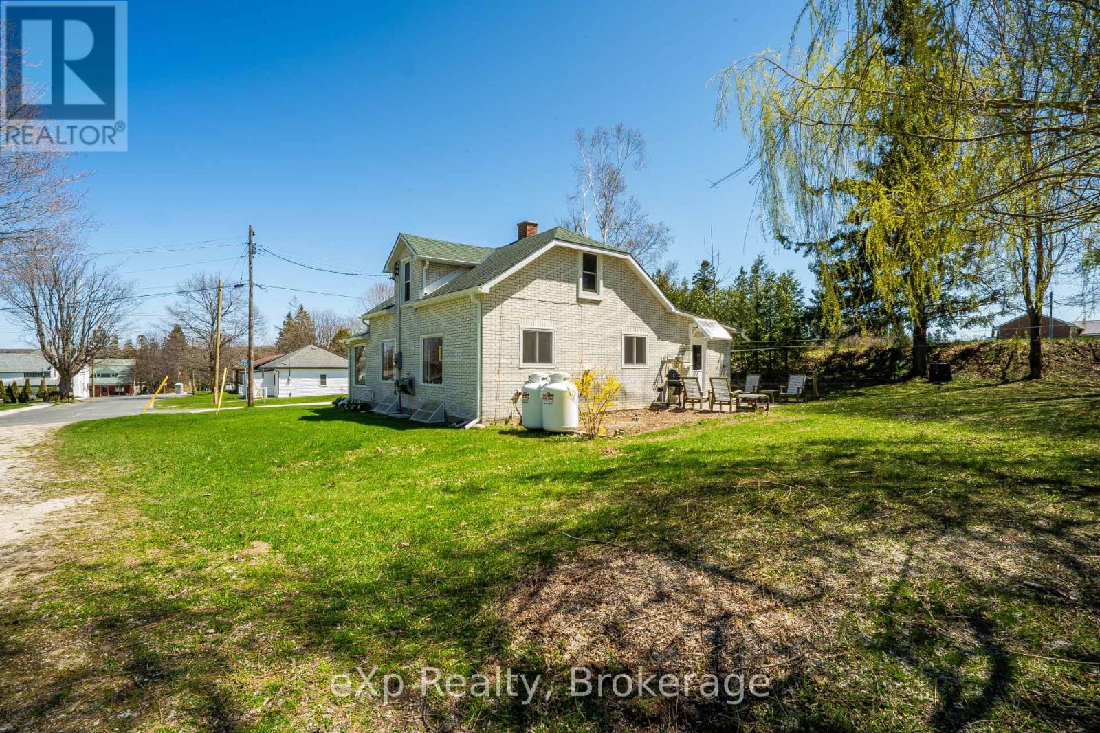 4 Alexander Street, Northern Bruce Peninsula, Ontario  N0H 1W0 - Photo 28 - X12138133