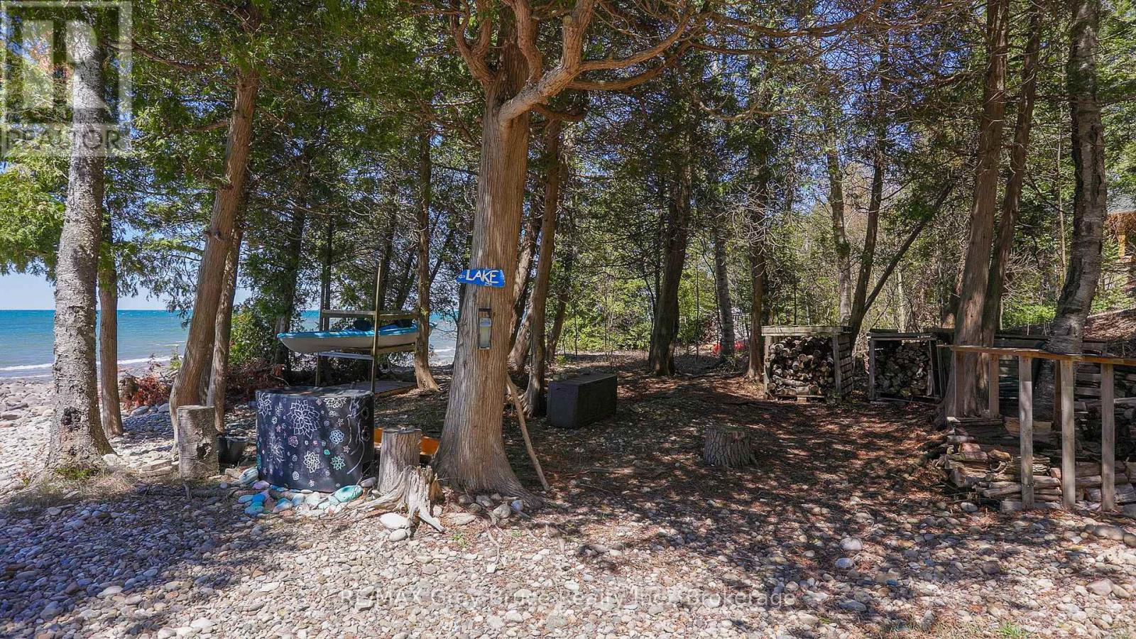 725 Bruce Road 13 Road, Native Leased Lands, Ontario  N0H 2L0 - Photo 21 - X12138886