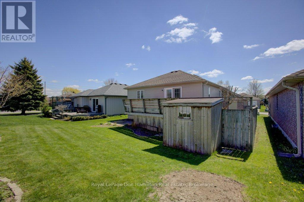 725 Kincaid Street, North Perth, Ontario  N4W 3T5 - Photo 18 - X12139326