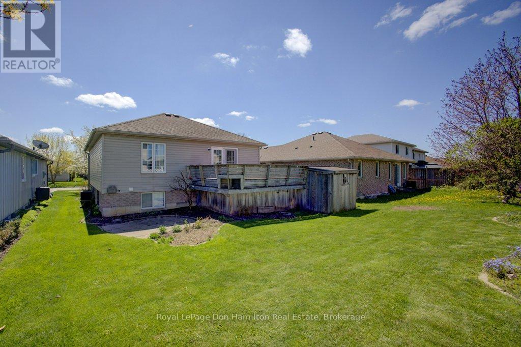 725 Kincaid Street, North Perth, Ontario  N4W 3T5 - Photo 20 - X12139326